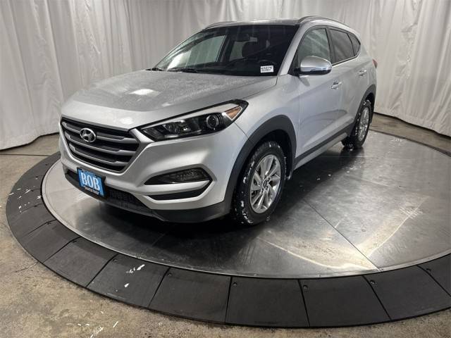 2017 Hyundai Tucson SE Plus AWD photo