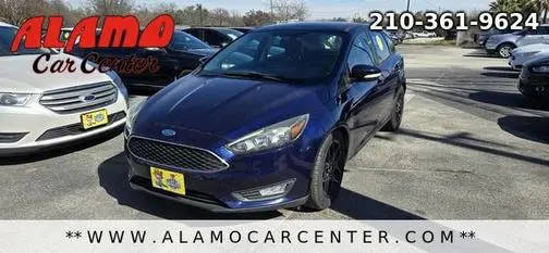 2016 Ford Focus SE FWD photo