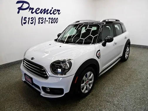 2017 MINI Countryman Cooper FWD photo