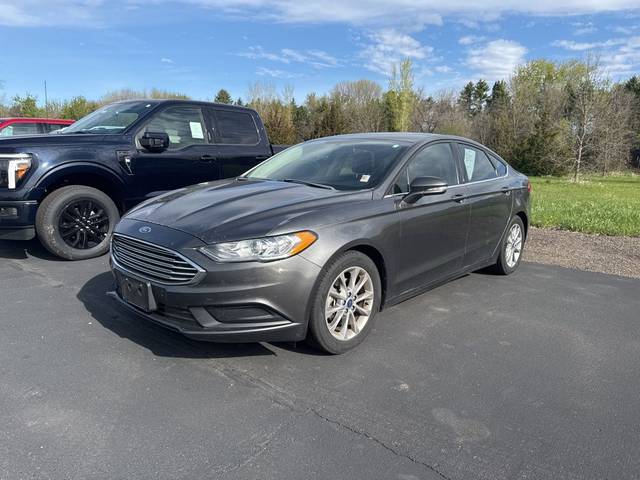 2017 Ford Fusion SE FWD photo