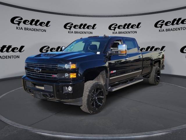 2017 Chevrolet Silverado 3500HD LTZ 4WD photo