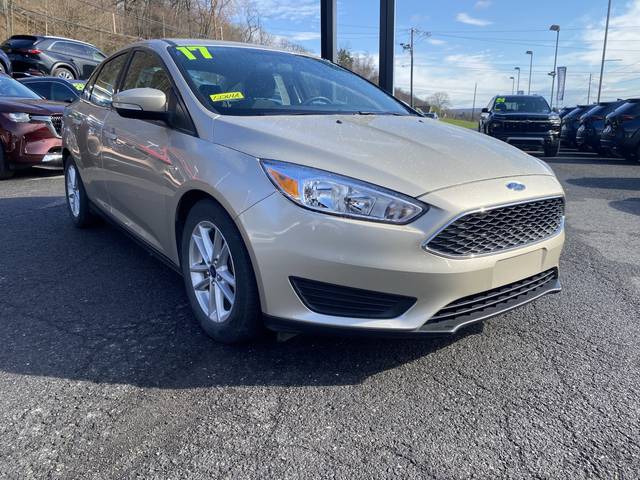 2017 Ford Focus SE FWD photo