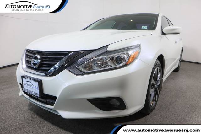 2017 Nissan Altima 2.5 SV FWD photo