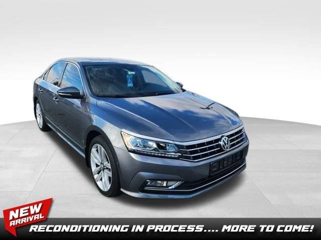 2017 Volkswagen Passat 1.8T SEL Premium FWD photo