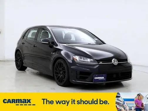 2017 Volkswagen Golf R  AWD photo