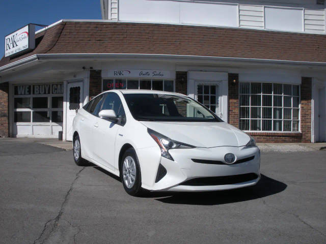 2017 Toyota Prius Two FWD photo