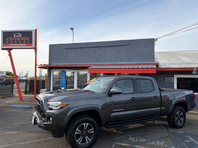 2017 Toyota Tacoma TRD Sport RWD photo