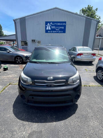 2017 Kia Soul Base FWD photo