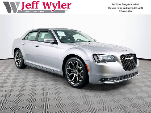 2017 Chrysler 300 300S RWD photo