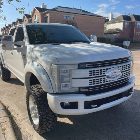 2017 Ford F-350 Super Duty Platinum 4WD photo