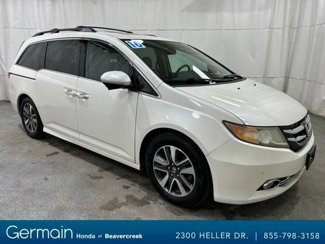 2016 Honda Odyssey Touring FWD photo
