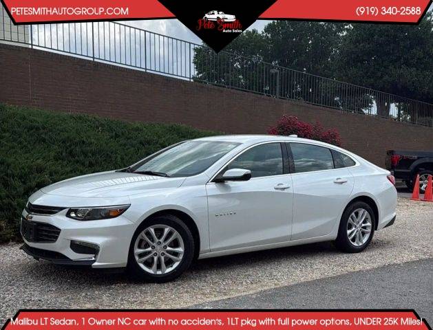 2017 Chevrolet Malibu LT FWD photo