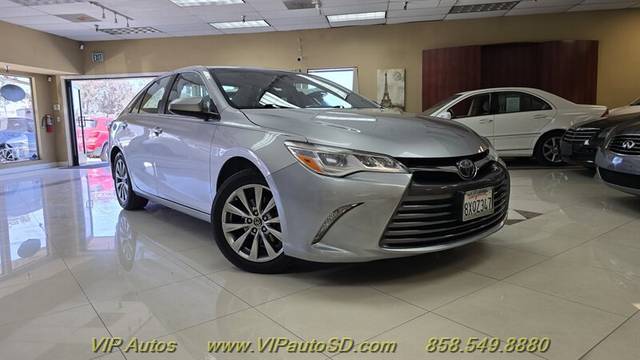 2017 Toyota Camry XLE V6 FWD photo