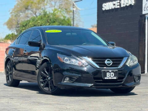2017 Nissan Altima 2.5 SR FWD photo