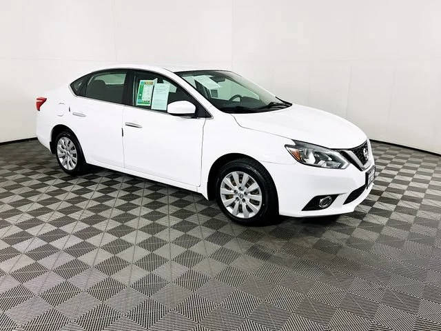 2017 Nissan Sentra S FWD photo