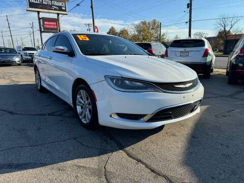 2015 Chrysler 200 Limited FWD photo