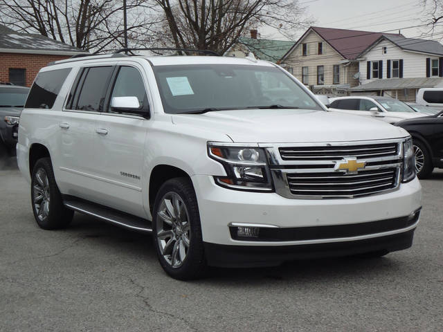 2017 Chevrolet Suburban Premier 4WD photo