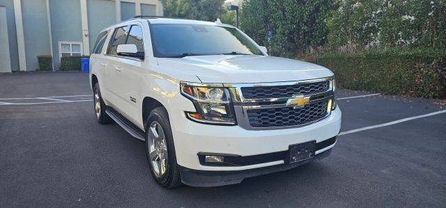 2017 Chevrolet Suburban LT RWD photo