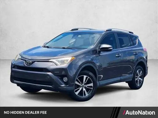 2017 Toyota RAV4 XLE FWD photo
