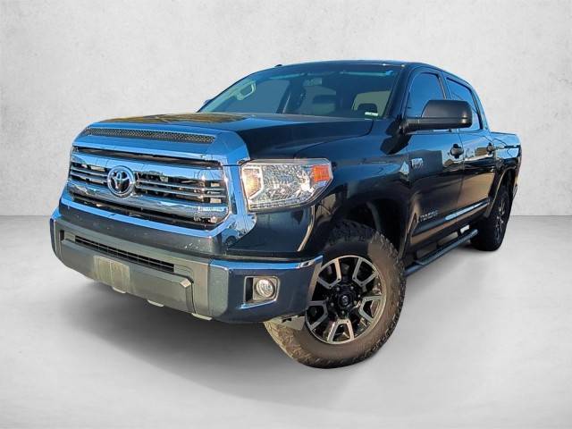 2017 Toyota Tundra SR5 4WD photo