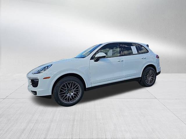 2017 Porsche Cayenne Platinum Edition AWD photo