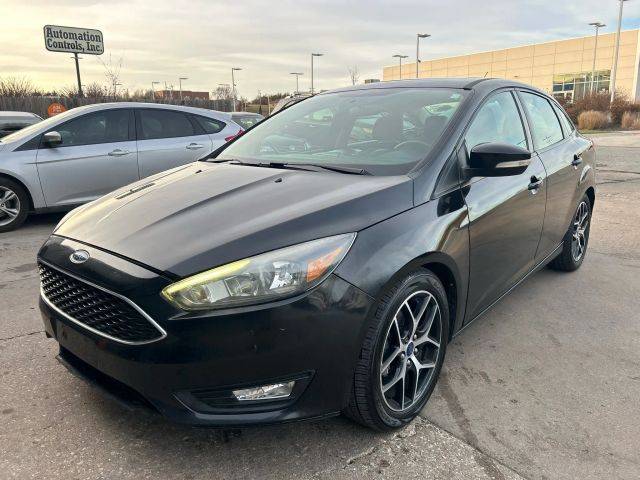 2017 Ford Focus SEL FWD photo