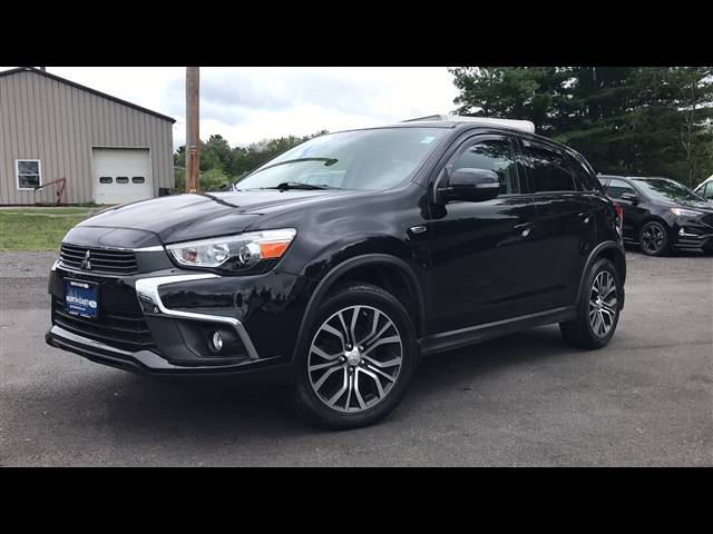 2017 Mitsubishi Outlander Sport SE 2.4 4WD photo
