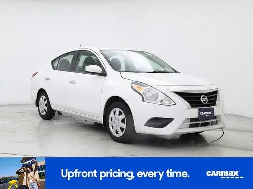 2017 Nissan Versa SV FWD photo