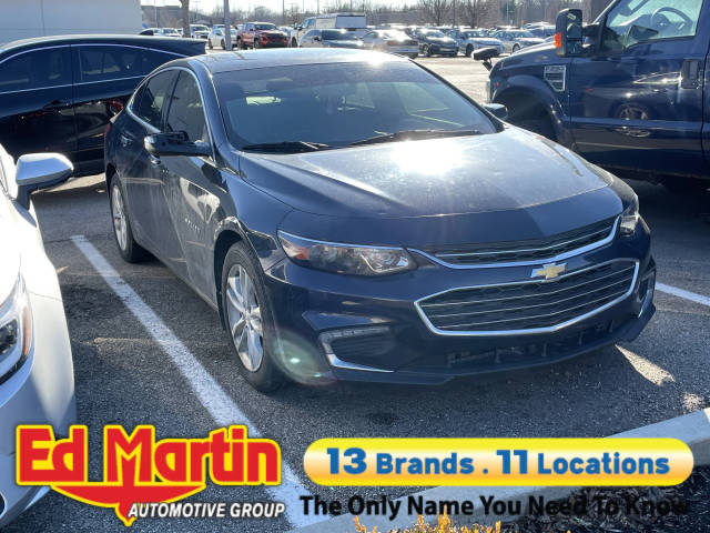 2017 Chevrolet Malibu LT FWD photo