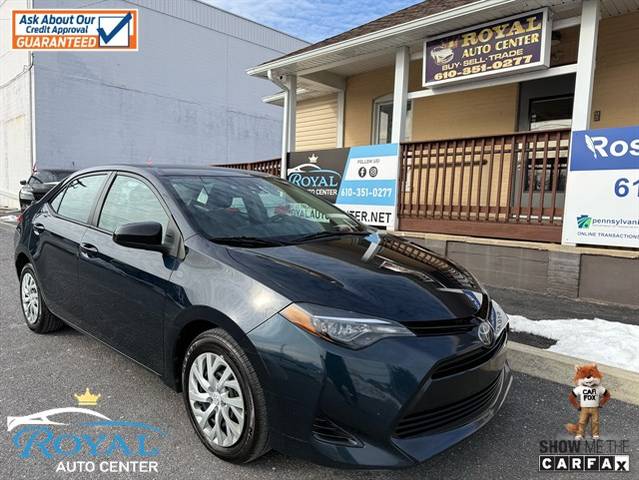 2017 Toyota Corolla LE FWD photo