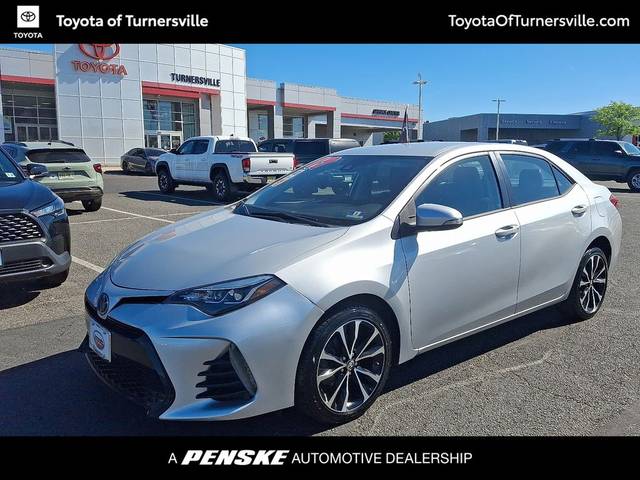 2017 Toyota Corolla SE FWD photo