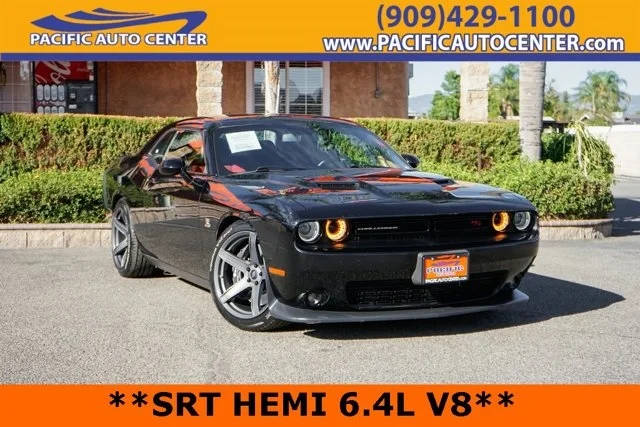 2017 Dodge Challenger R/T Scat Pack RWD photo