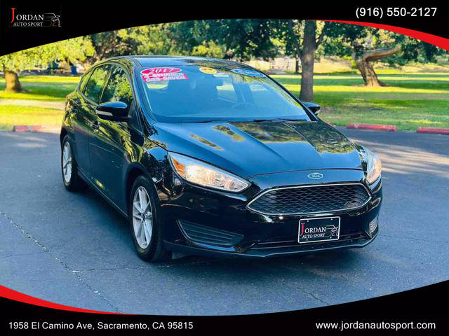 2017 Ford Focus SE FWD photo