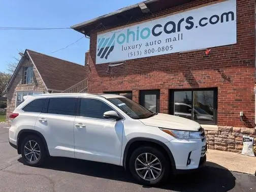 2017 Toyota Highlander XLE AWD photo