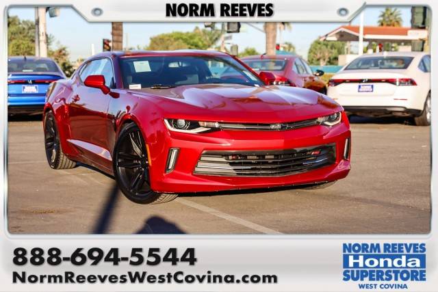 2017 Chevrolet Camaro 1LT RWD photo