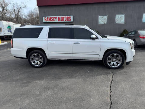 2017 GMC Yukon XL Denali 4WD photo