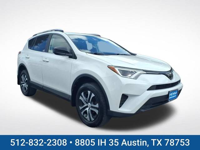 2017 Toyota RAV4 LE FWD photo