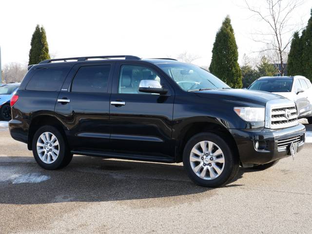 2017 Toyota Sequoia Platinum 4WD photo