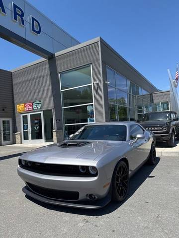 2017 Dodge Challenger 392 Hemi Scat Pack Shaker RWD photo