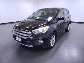 2017 Ford Escape SE FWD photo