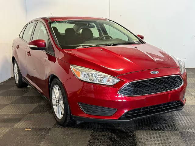 2017 Ford Focus SE FWD photo