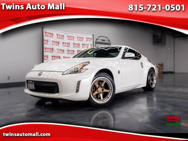 2017 Nissan 370Z RWD photo