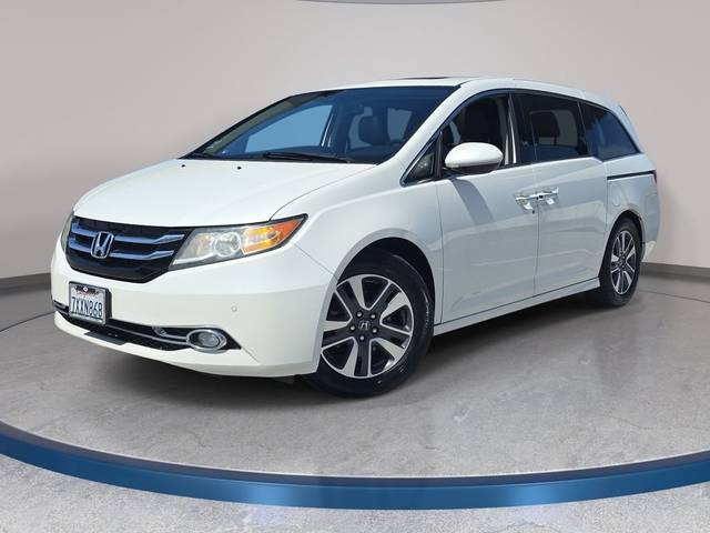 2017 Honda Odyssey Touring FWD photo