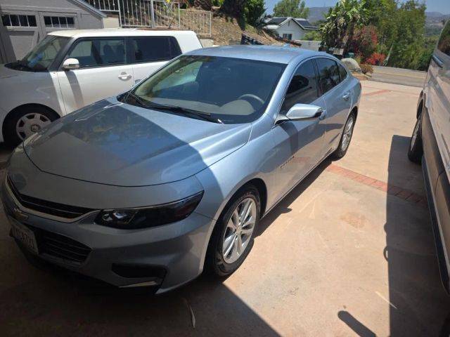 2017 Chevrolet Malibu LT FWD photo