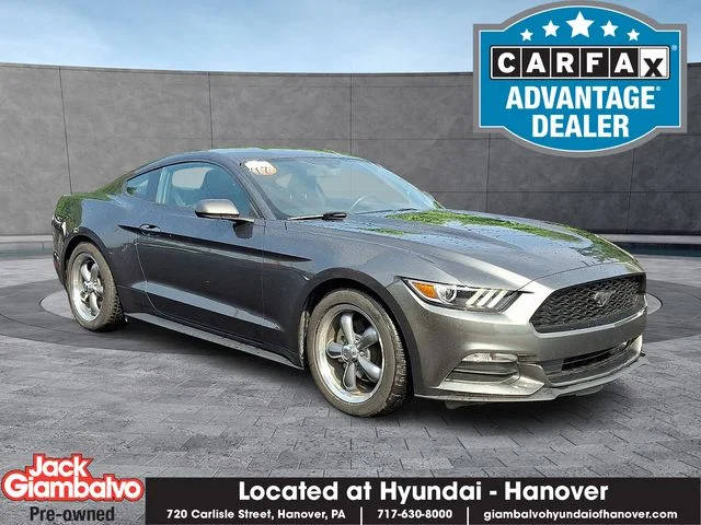 2017 Ford Mustang V6 RWD photo
