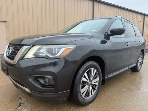 2017 Nissan Pathfinder SV FWD photo