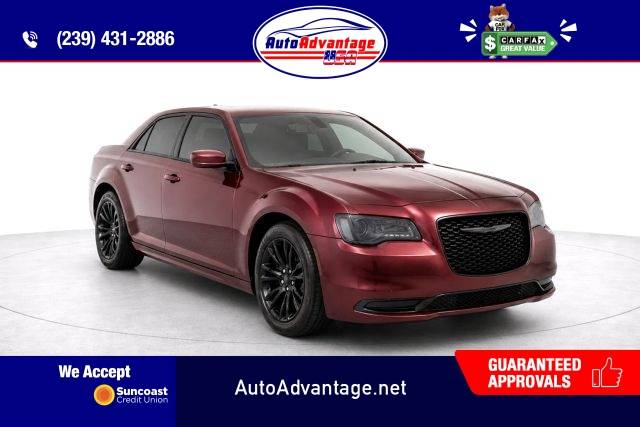 2017 Chrysler 300 Limited RWD photo