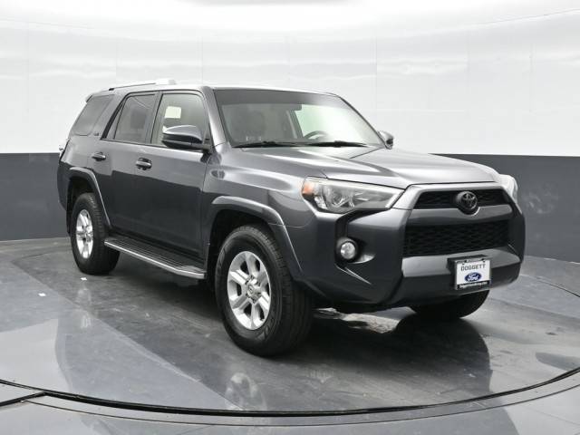 2017 Toyota 4Runner SR5 RWD photo