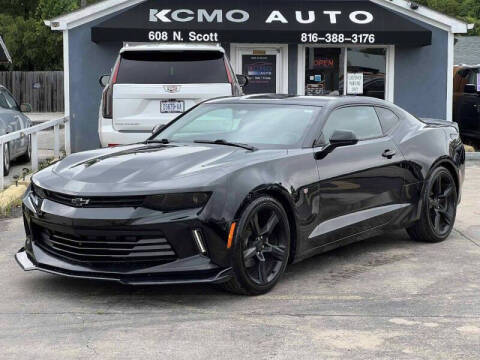 2017 Chevrolet Camaro 1LT RWD photo
