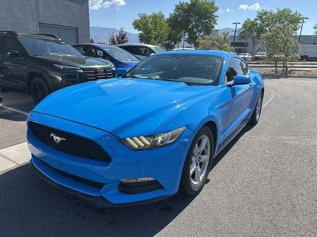 2017 Ford Mustang V6 RWD photo
